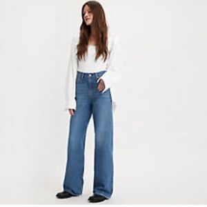 NWT Levi Ribcage Wide leg size 27x32